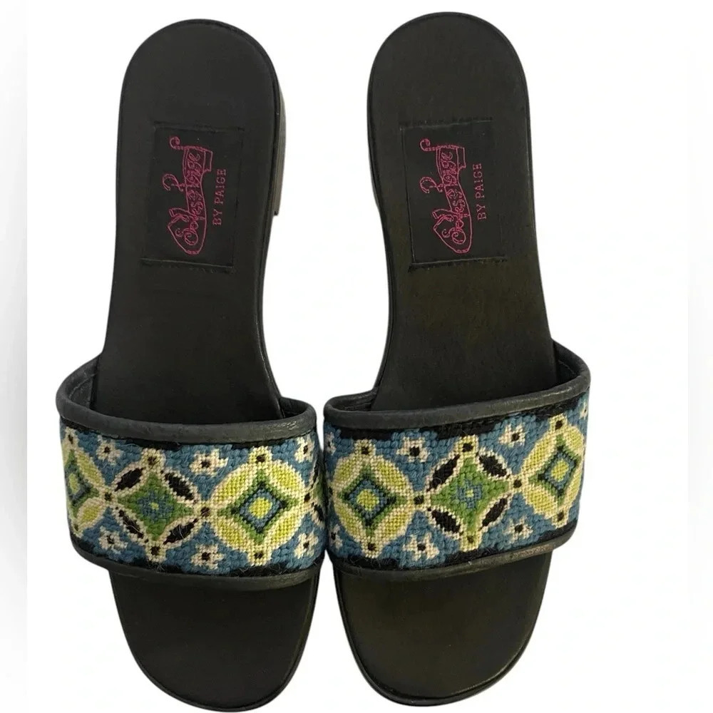 PAIGE Needlepoint Sandals Blue Yellow Leather Lined Women’s Shoes Size 8 8.5